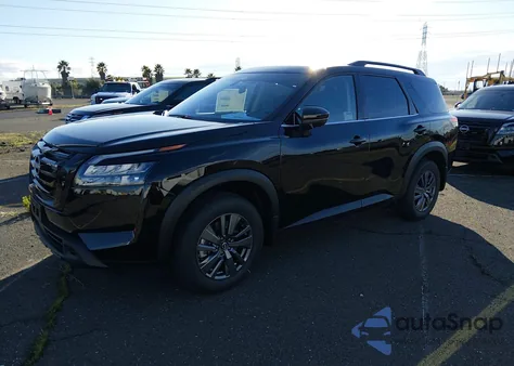 2025 Nissan Pathfinder Rock Creek 4Wd/Sv 4Wd z USA, uszkodzony, nr VIN 5N1DR3BC5SC312439